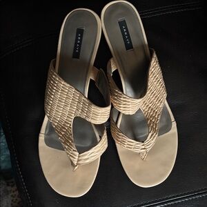 Array Women's Woven Thong Sandals in Tan